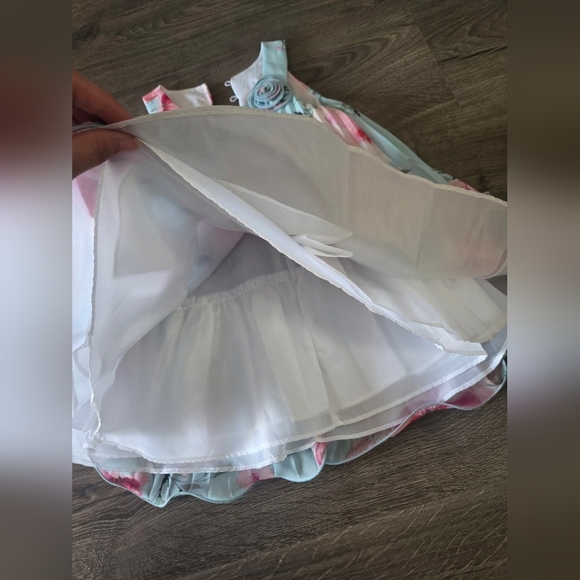 Girls floral dress by Bonnie Jean size 2t - Picture 2 of 3